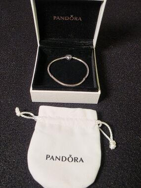 Authentic Pandora Heart Clasp Snake Chain Bracelet with Box & Pouch
